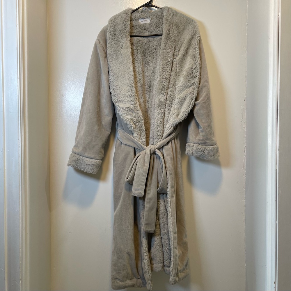 Cozy Plush Shawl Collar Robe - Light Gray